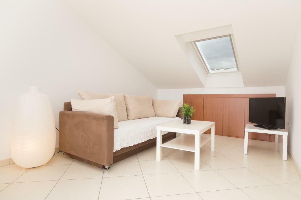 Alpeza Apartments Bol Luaran gambar